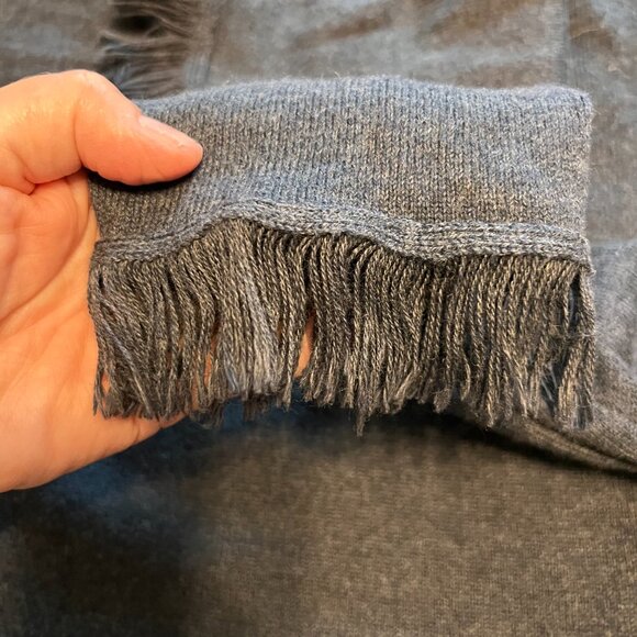 Ladies Project Sweater Size M Grey LIghtweight Fringe Detail Long Sleeve - Picture 5 of 6